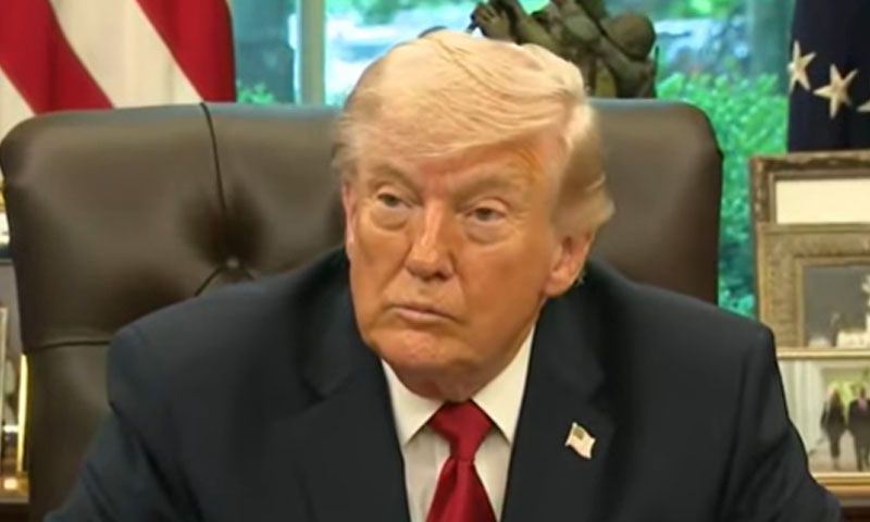 Trump vows Iran won'tt get nuclear weapons, keeps Strait blockade until deal