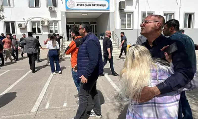 Turkey school attacks: Erdogan vows stricter gun laws after deadly shootings