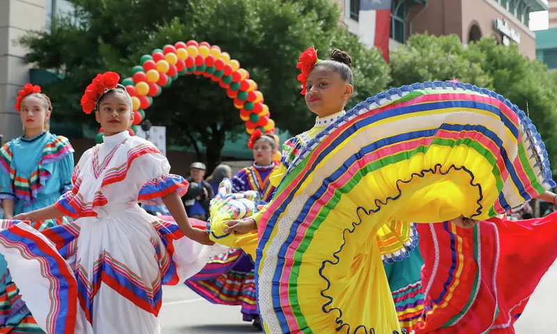 Mexicans gather to celebrate Cinco de Mayo, highlighting its historical importance