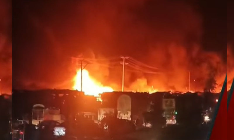 Fire breaks out at vegetable market, Landa Bazaar near Rawat: File Photo by HUM News