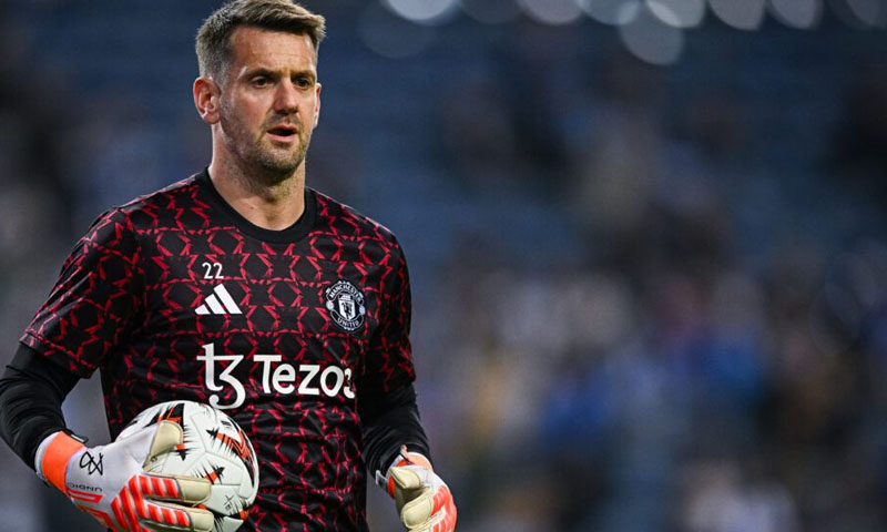 Tom Heaton Manchester United contract extended but for how long?