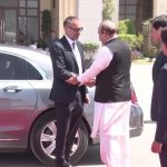 Prince Rahim Aga Khan departs Pakistan after week-long visit