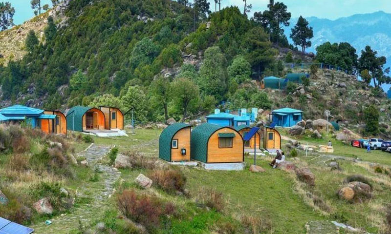 Over 1.2mln tourists visit KP's scenic destinations in six days