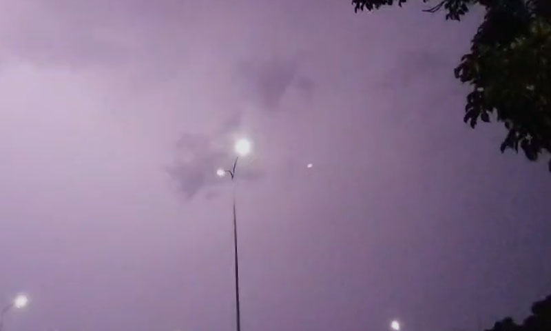 Citizens in Islamabad and Peshawar experienced a sudden change in weather as both cities received rainfall accompanied by strong winds and stormy conditions: File Photo