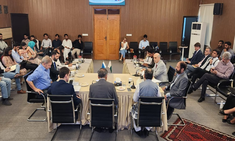 Experts urge sustained dialogue to improve Pakistan-Afghanistan ties