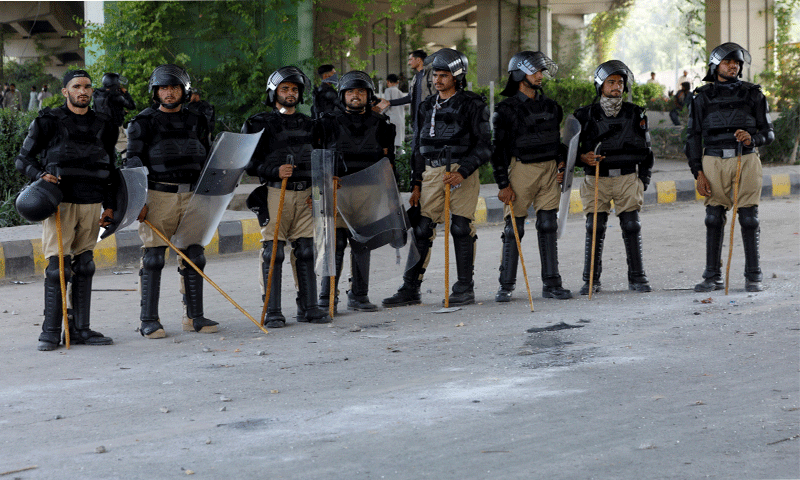 KP police arrest 504, kill 182 militants in six months