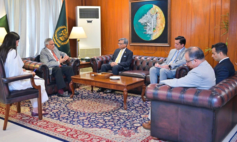 Dar reaffirms Pakistan’s commitment to SAARC in meeting with secretary general