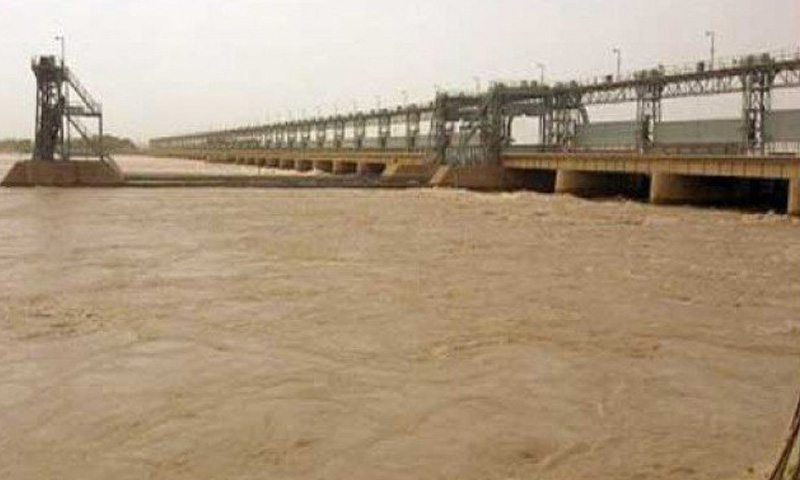Two drowned, two rescued after vehicle plunges into canal in Kandhkot
