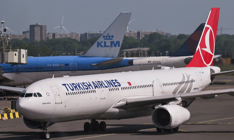 Turkish flight to Islamabad makes emergency landing in Baku