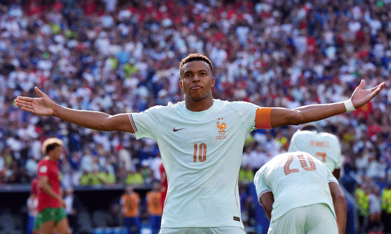 France reach World Cup semi-finals with 2-0 win over Morocco