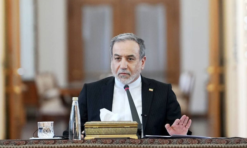 Iran, Oman near deal on temporary Strait of Hormuz shipping route: Araghchi
