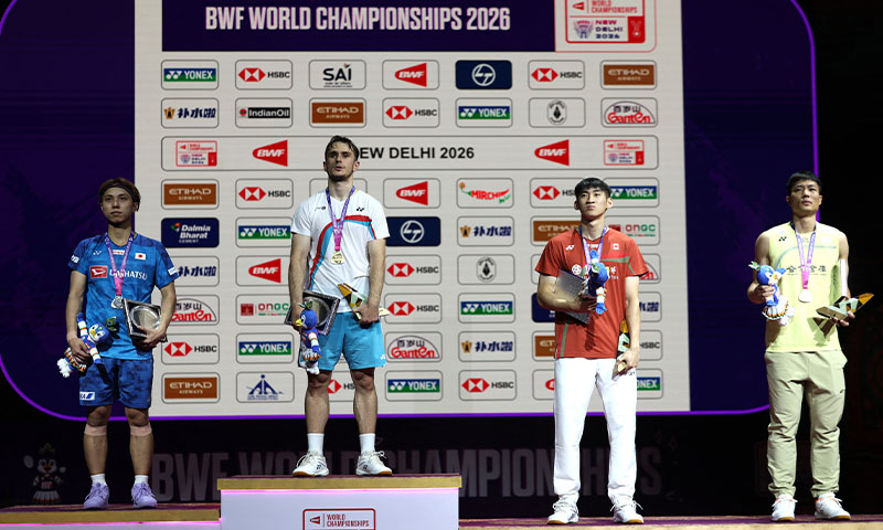 Lanier becomes first Frenchman to win singles badminton world title