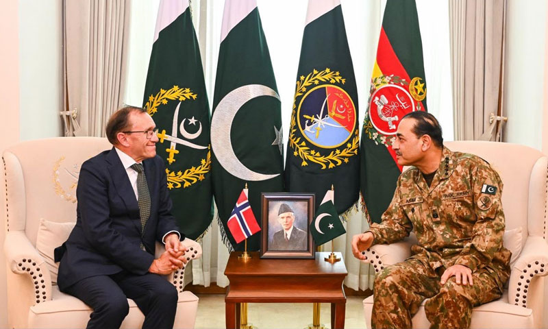 Norwegian FM Eide, Filed Marshal Munir discuss global peace, defence ties