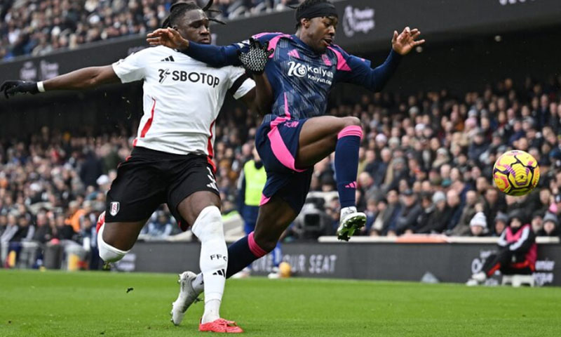 Fulham sign Charles from Southampton as Forest bolster defence with Diomande
