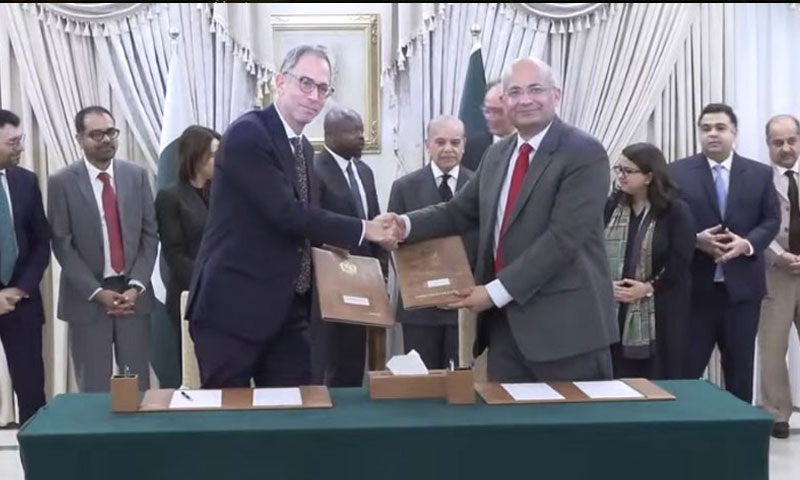 Google to provide 150,000 Career Certificates, free AI Plus, Gemini access to Pakistani students