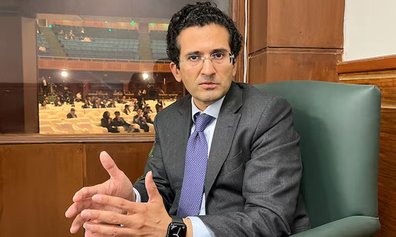 Pakistan expects $5bn refinery investment deals from next month