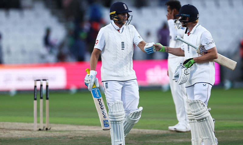 England reach 112-2 at lunch, trail Pakistan by 59 runs in first Test