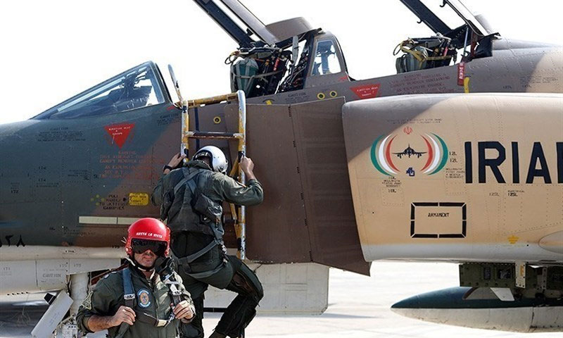 Iran asks Qatar to allow team into country to probe fate of missing pilots