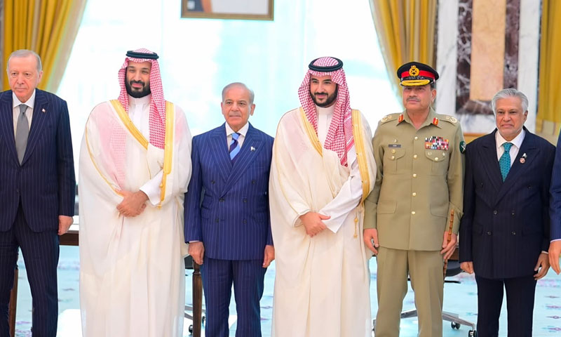 PM Shehbaz credits Field Marshal Munir for key role in Makkah defence pact