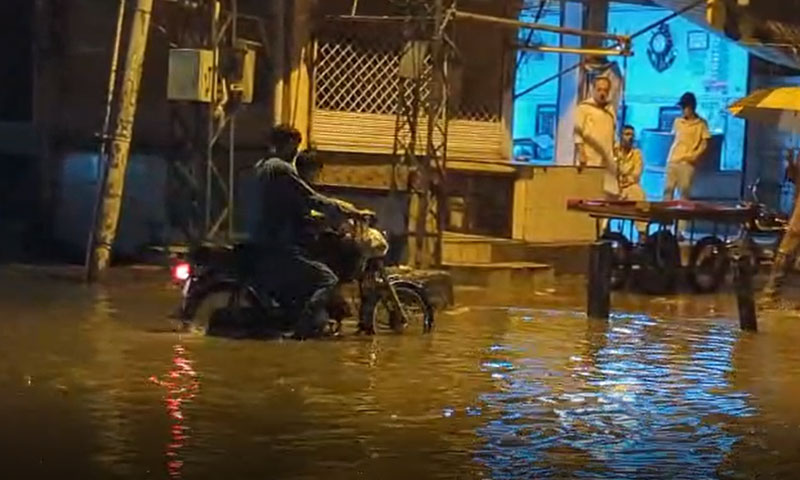 Heavy overnight rain floods underpasses, homes in twin cities
