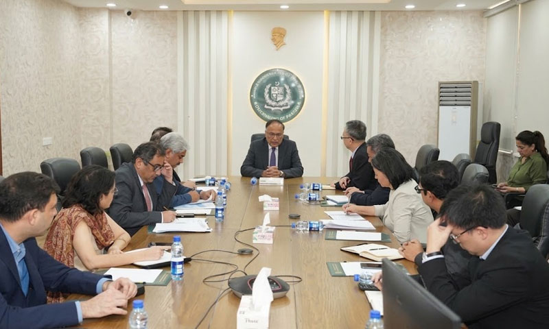 Ahsan Iqbal urges ADB to help expand, diversify Pakistan’s exports