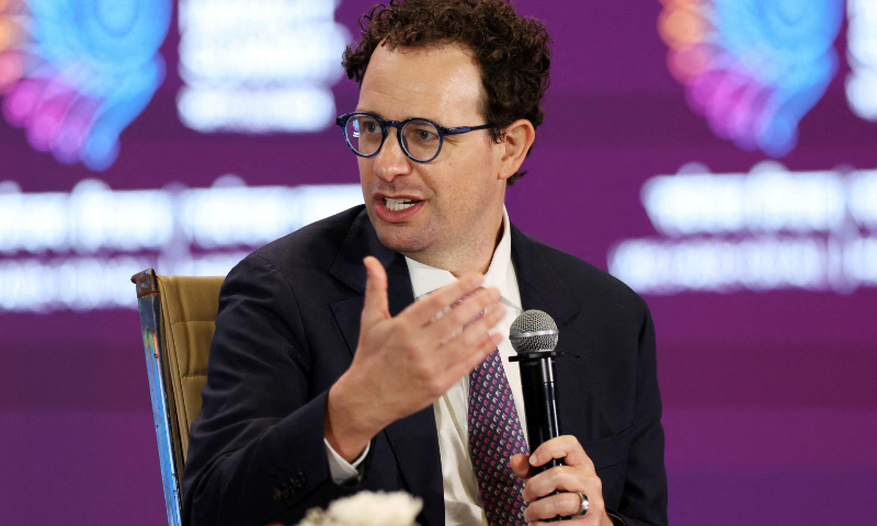 Anthropic CEO urges AI companies to slow model development amid fears over misuse