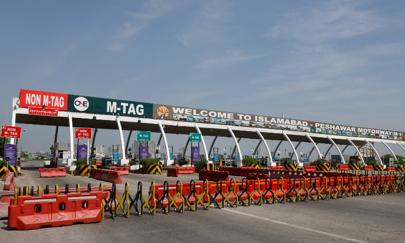 All motorways to reopen from tomorrow after PTI postpones Islamabad march