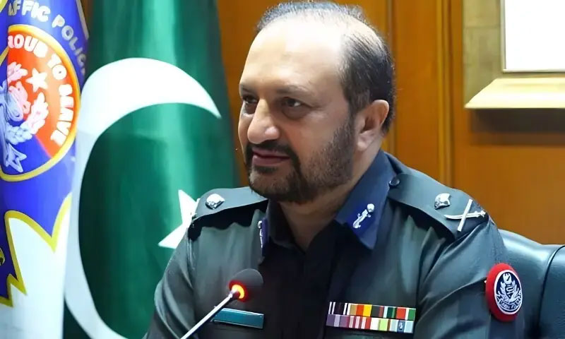 Sindh police chief admits rise in phone snatching, drug trafficking in Karachi
