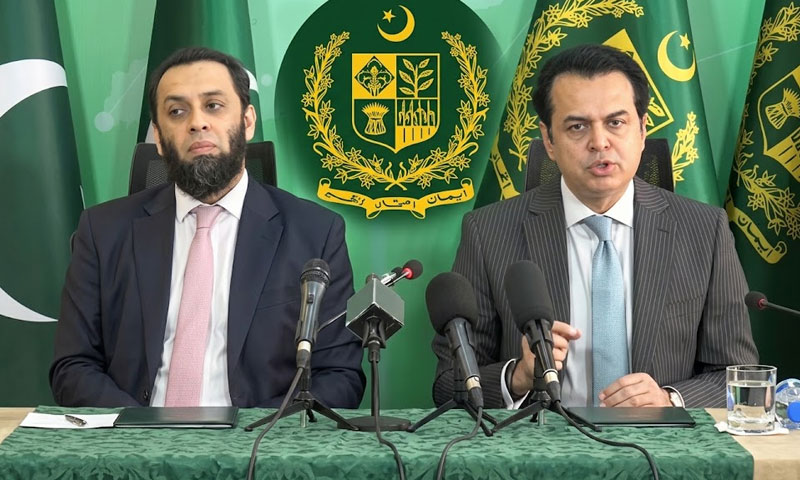 Choose between Pakistan and terrorism, ministers tell KP govt