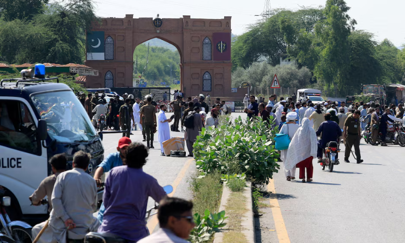 All motorways to reopen from tomorrow after PTI postpones Islamabad march