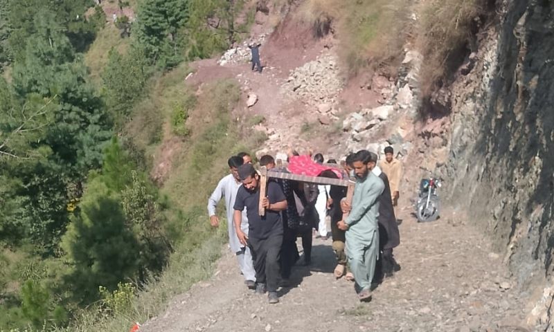 Seven killed as jeep plunges into 1,000-foot ravine in AJK