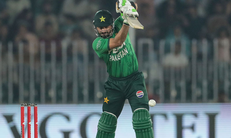 Farhan, Muaz star as Pakistan beat Sri Lanka by four wickets in first T20I