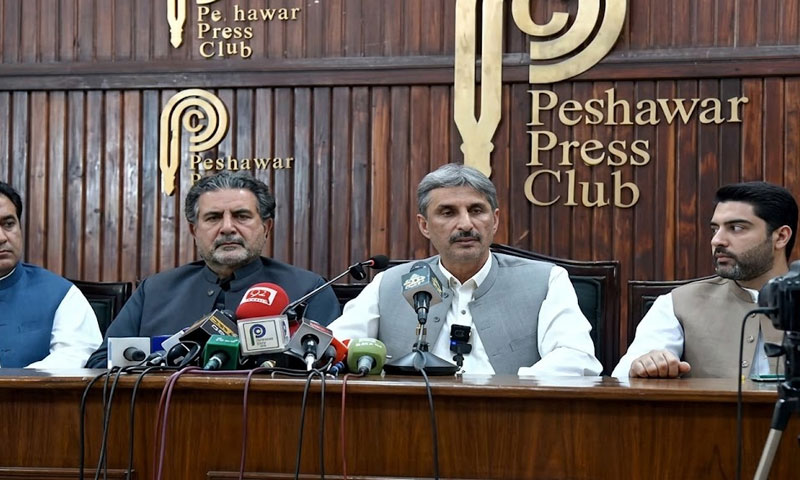 PPP leaders accuse KP govt of shirking war-on-terror responsibility