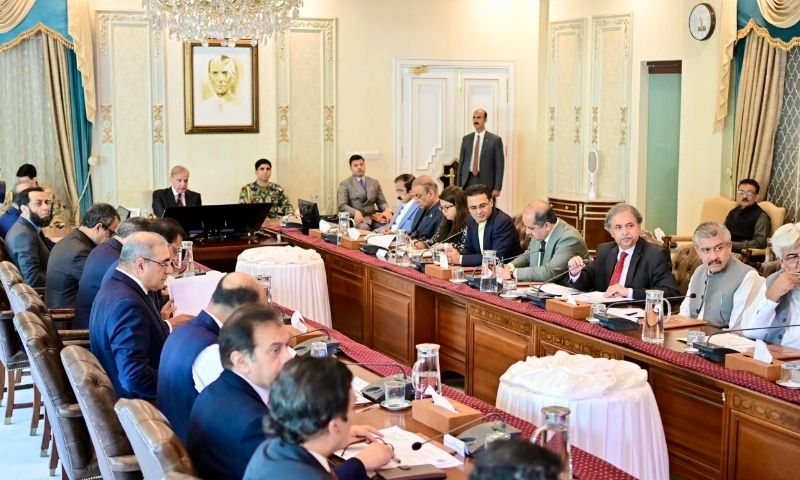Shehbaz directs ministries to expedite hydropower, solar projects in GB