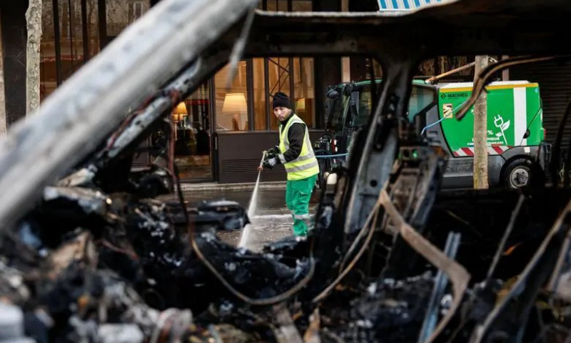 France counts cost of worst unrest in years