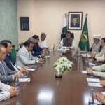 Govt, PTI exchange demands, agree to resume talks Saturday as Oct 4 march looms