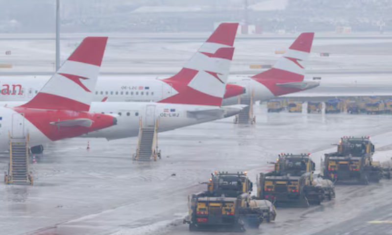 Bomb threat forces Austrian Tel Aviv-Vienna flight to land in Bulgaria