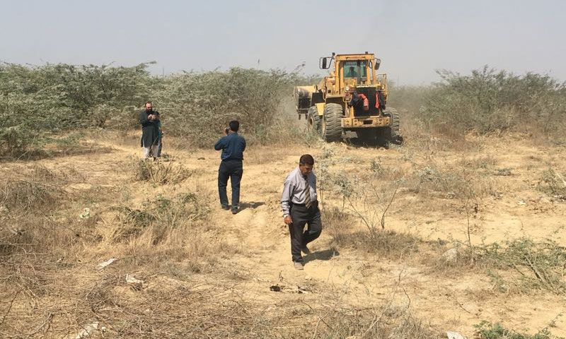 پاک نیوی نے کراچی میں صحافی کالونی پر ترقیاتی کام رکوا دیا | urduhumnews.wpengine.com