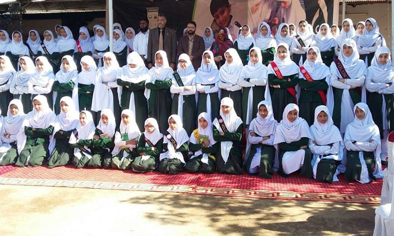 خیبر پختونخوا کے اسکولوں میں طالبات کیلئے پردہ لازمی کرنے کا فیصلہ