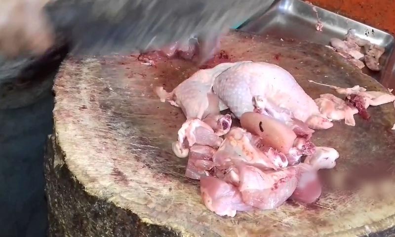 کوئٹہ میں مرغی، بکرے اور گائے کے گوشت کی قیمتوں کو پر لگ گئے | urduhumnews.wpengine.com