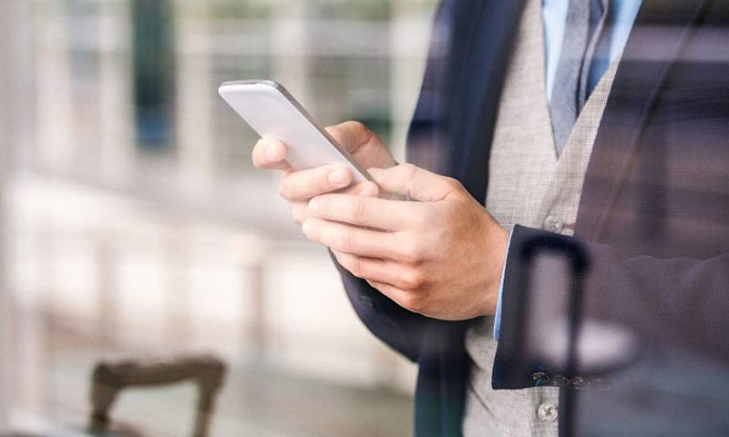 موبائل بیلنس پر ٹیکس کٹوتی، چیف جسٹس کا ازخود نوٹس یوم پاکستان،جڑواں شہروں میں موبائل فون اور میٹرو بس سروس بند