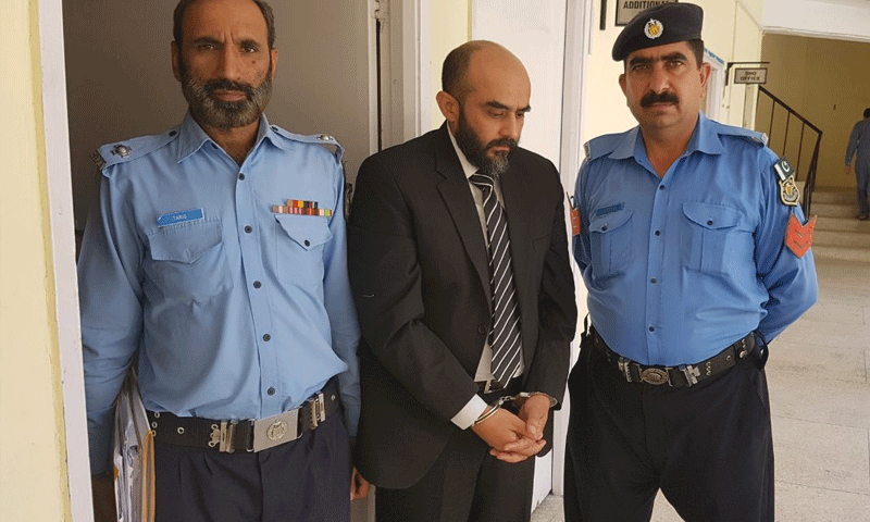 امریکی سفارتکار کو تحفظ دینے والا سیکیورٹی افسر گرفتار | urduhumnews.wpengine.com