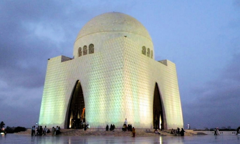 کراچی میں آج گرج چمک کے ساتھ تیز بارش کا امکان