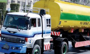 سرگودھا: ڈاکو آئل ٹینکر سے 80 لیٹر پیٹرول اور نقدی لوٹ کر فرار