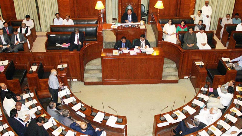 سندھ اسمبلی میں جی ڈی اے نے پیپلز پارٹی کی قرارداد کی حمایت کر دی پیپلز پارٹی کے 70 ارکا ن سندھ اسمبلی نے استعفے پارٹی قیادت کو بھجوا دیے