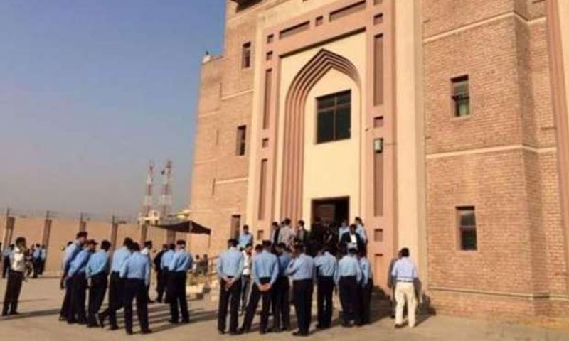 شریف فیملی ریفرنسز: احتساب عدالت کو مزید چھ ہفتے مل گئے