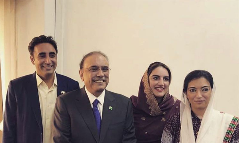 زرداری اور بلاول کے حلف کے موقع پر بختاور جذباتی