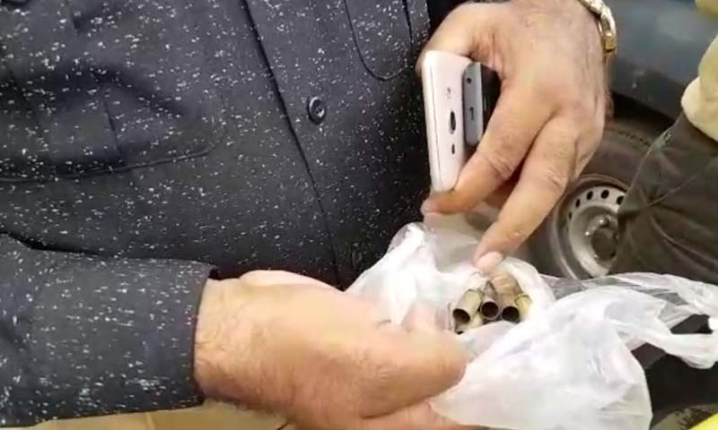 کراچی: ڈکیتی مزاحمت کے دوران فائرنگ، 2 افراد جاں بحق