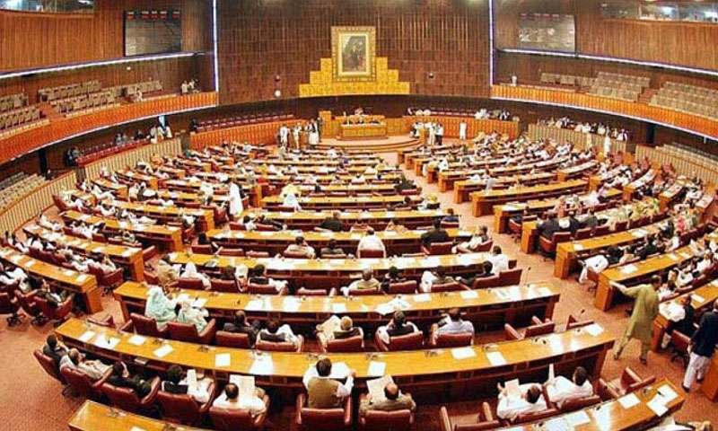 ہمیں کیوں بیرونی دورے نہیں کراتے؟ اپوزیشن اور حکومتی اتحادی نالاں