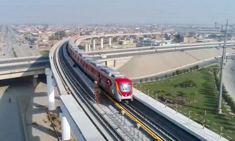 اورنج لائن منصوبہ: وزیراعلیٰ پنجاب سپریم کورٹ میں طلب لاہوریوں کو مزید انتظار کرنا ہو گا، اورنج لائن ٹرین مزید چند روز نہیں چلے گی